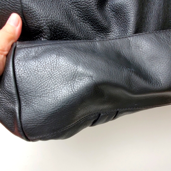 Marc Jacobs Classic Fran Black Leather Hobo Bag - Picture 7 of 12